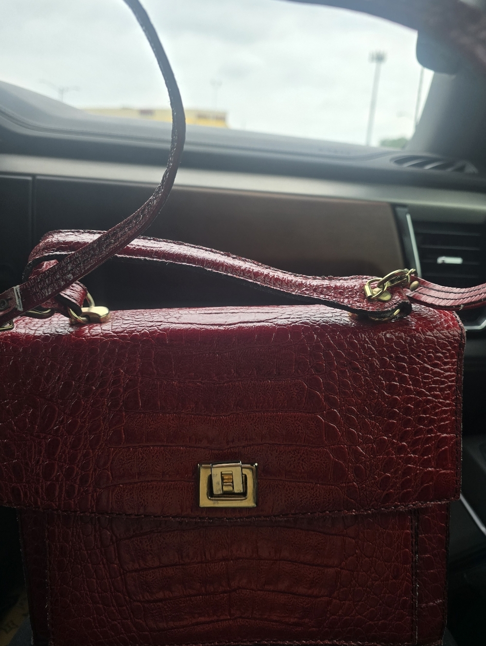 Red Croc-Embossed Top-Handle Satchel - Unbranded - Picture 9 of 10